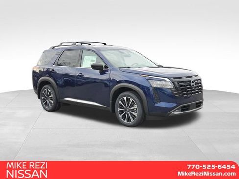 New 2026 Nissan Pathfinder Platinum AWD/4WD image 1