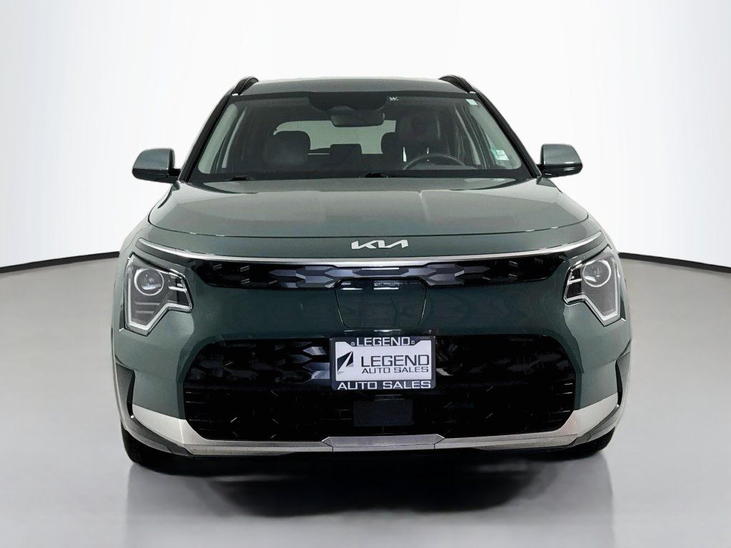 Used 2023 Kia Niro Wind w/ Wind Preserve Package FWD image 2