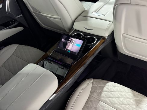 New 2026 Cadillac Escalade Platinum Sport AWD/4WD image 60