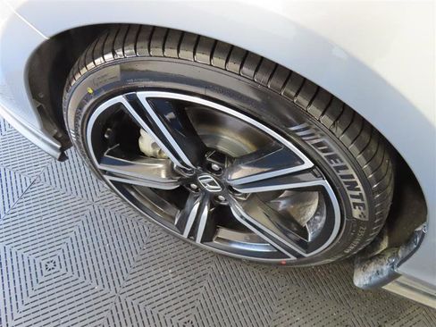 Used 2024 Honda Accord Sport image 6