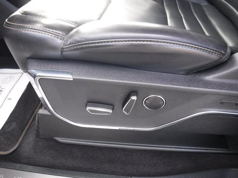 Used 2023 Ford F150 Platinum RWD image 13