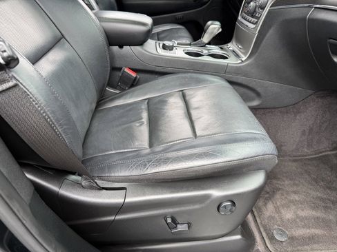 Used 2018 Jeep Grand Cherokee Limited w/ Luxury Group II image 43