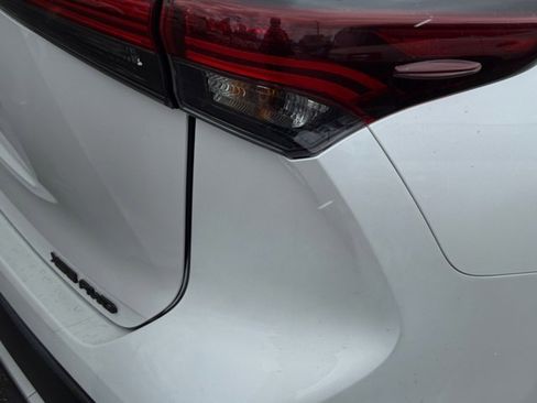 Certified 2024 Toyota Highlander XSE AWD/4WD image 30
