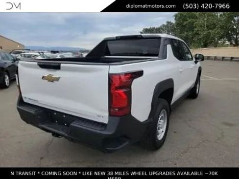 Used 2024 Chevrolet Silverado EV W/T image 4
