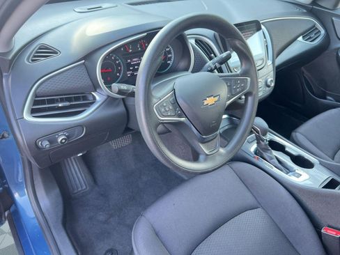 Used 2024 Chevrolet Malibu LT FWD image 4