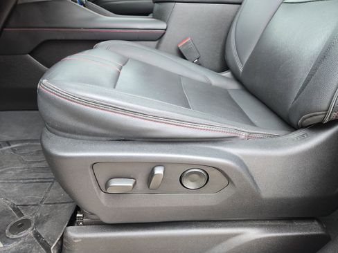 Used 2024 Chevrolet Tahoe RST image 17