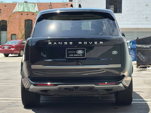 Used 2023 Land Rover Range Rover SE AWD/4WD image 10