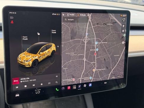 Used 2024 Tesla Model Y Long Range AWD/4WD image 20