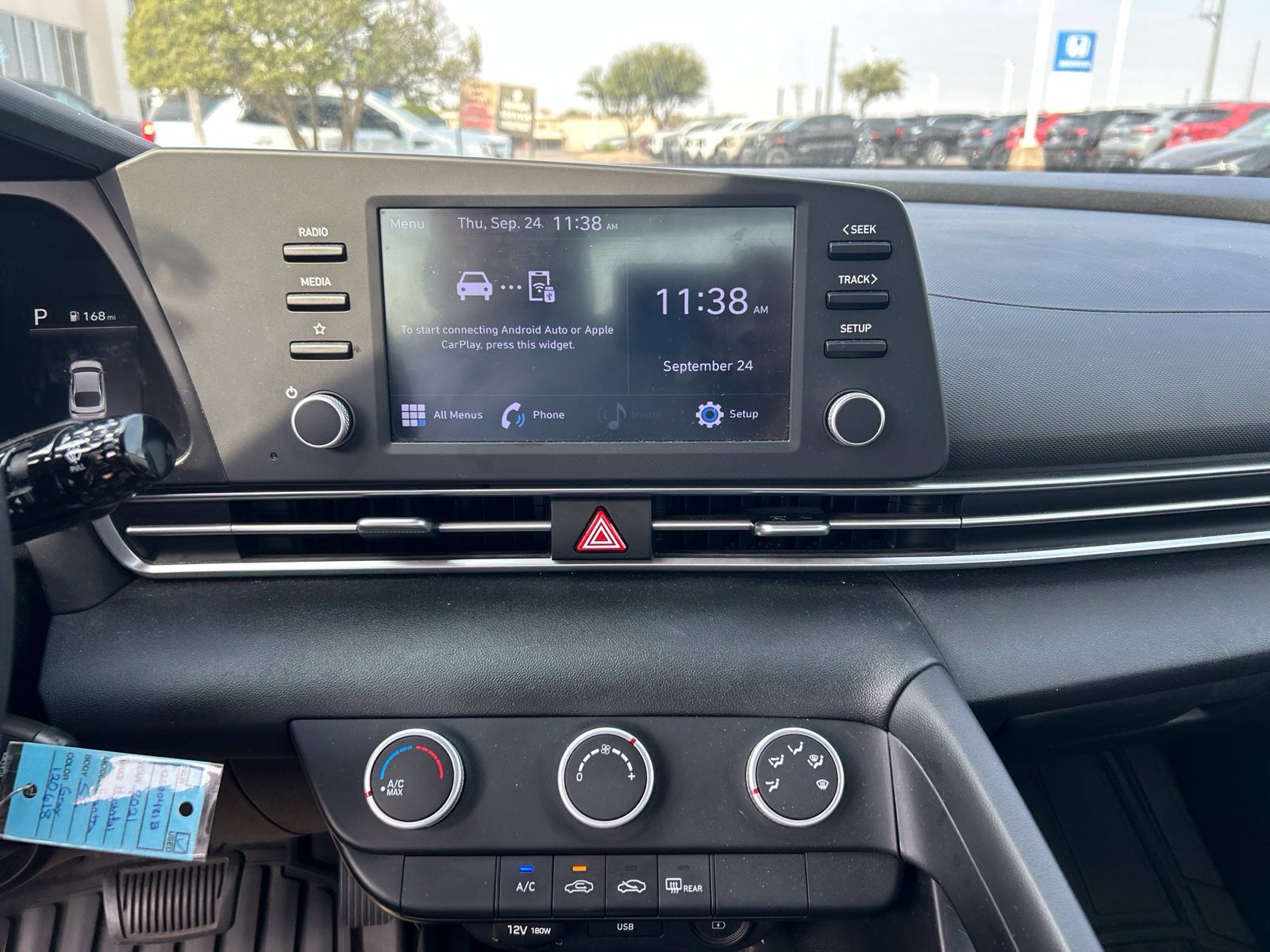 Used 2021 Hyundai Elantra SE FWD image 13