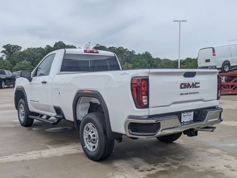 New 2025 GMC Sierra 2500 Pro w/ Convenience Package image 8