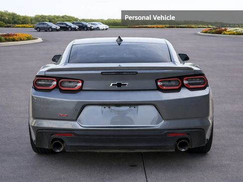 Used 2019 Chevrolet Camaro LT image 4