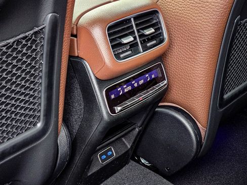 New 2026 Mercedes-Benz GLS 450 4MATIC image 34