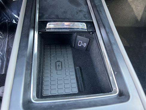 New 2025 Lincoln Corsair FWD w/ Equipment Group 101A image 22