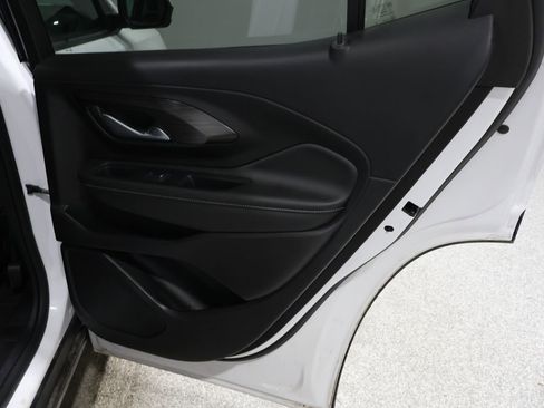 Used 2024 GMC Terrain SLE image 21