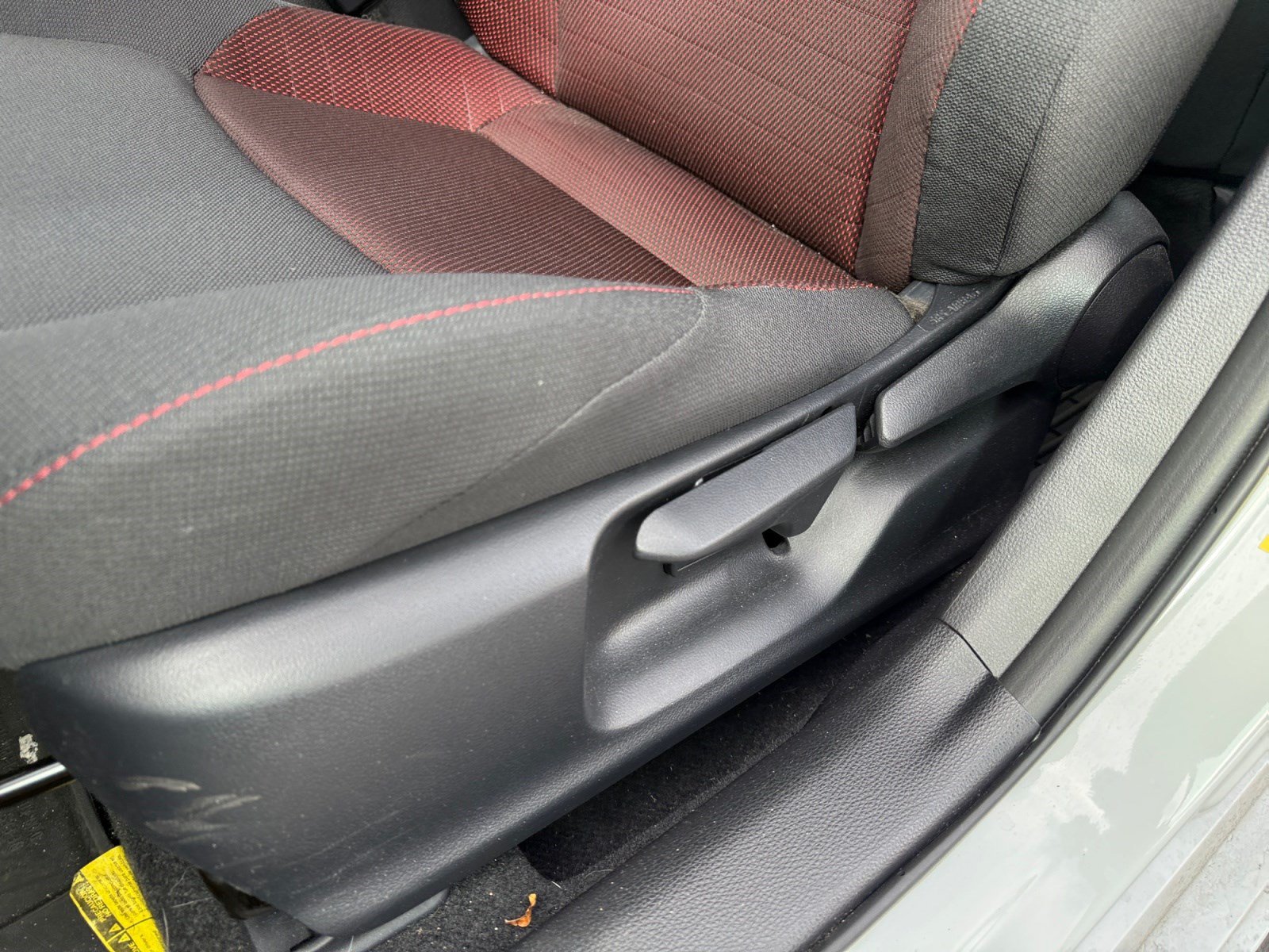 Certified 2026 Toyota Corolla SE w/ SE Package FWD image 14