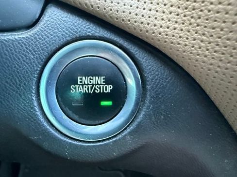 Certified 2022 Chevrolet Equinox Premier AWD/4WD image 24