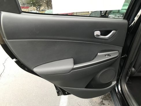 Used 2023 Hyundai Kona Limited image 28