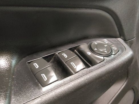 Used 2020 Chevrolet Equinox LT FWD image 27
