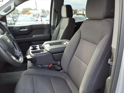 Used 2022 Chevrolet Silverado 1500 Custom w/ Safety Confidence Package image 10