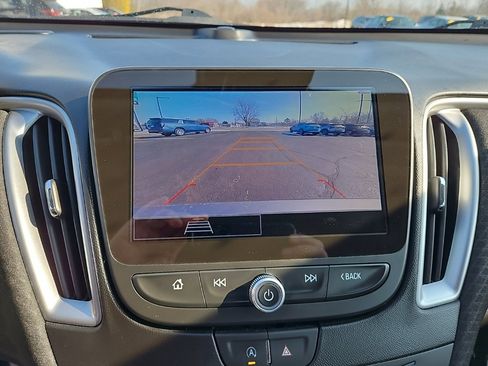 Used 2025 Chevrolet Malibu LT image 17