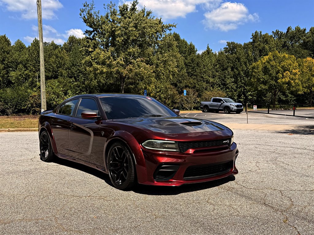Used 2016 Dodge Charger SRT Hellcat RWD image 3