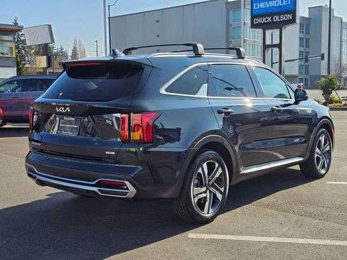 Certified 2023 Kia Sorento EX image 6