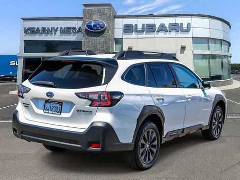 Used 2024 Subaru Outback Onyx Edition AWD/4WD image 6