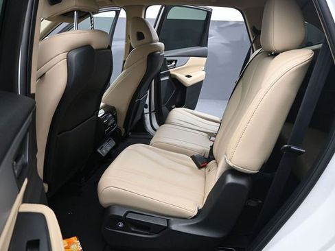 Used 2023 Acura MDX SH-AWD image 15