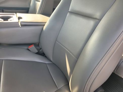 Certified 2019 Ford F550 XLT image 12