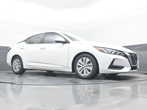 Used 2020 Nissan Sentra S w/ Trunk Package image 21