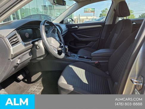 Used 2024 Volkswagen Jetta S FWD image 3