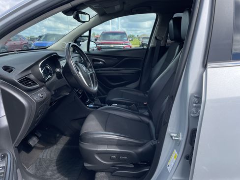 Used 2022 Buick Encore Preferred w/ Safety Package AWD/4WD image 16