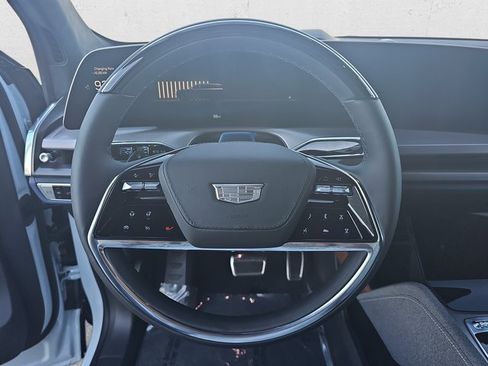 New 2026 Cadillac Vistiq Premium Luxury w/ LPO, Floor Liner Package image 19