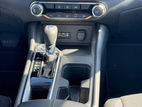 Used 2023 Nissan Sentra SV image 14