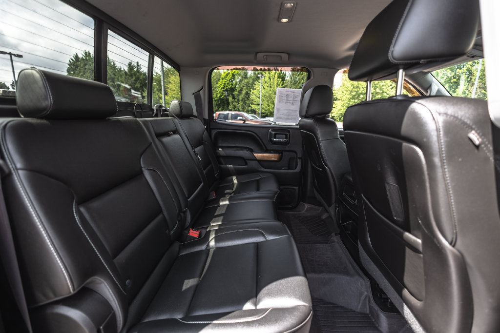 Used 2015 Chevrolet Silverado 2500 LTZ w/ Duramax Plus Package AWD/4WD image 34
