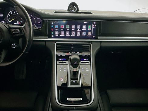 Used 2023 Porsche Panamera 4 Platinum Edition image 11