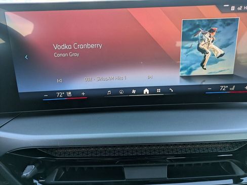 New 2025 BMW 230i xDrive Coupe w/ Convenience Package AWD/4WD image 24