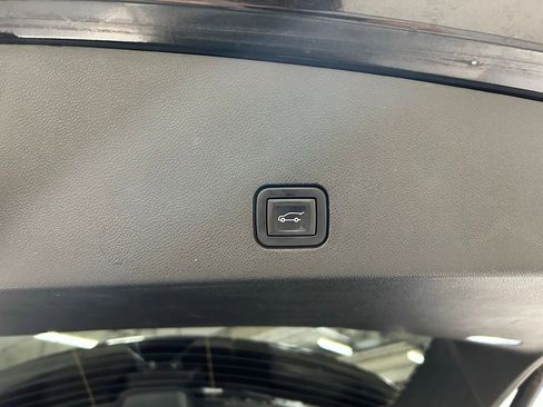 Used 2022 Cadillac XT6 Sport AWD/4WD image 33