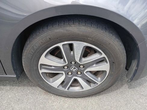Used 2015 Honda Odyssey Touring Elite image 22