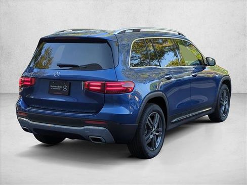 New 2026 Mercedes-Benz GLB 250 image 2
