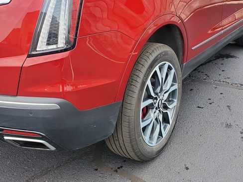 Certified 2024 Cadillac XT5 Sportv w/ LPO, Floor Liner Package AWD/4WD image 12