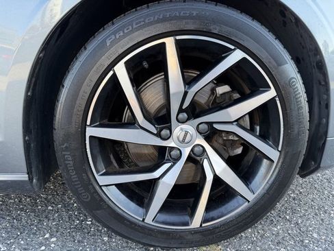 Used 2020 Volvo S60 T5 Momentum w/ Protection Package Premier image 18