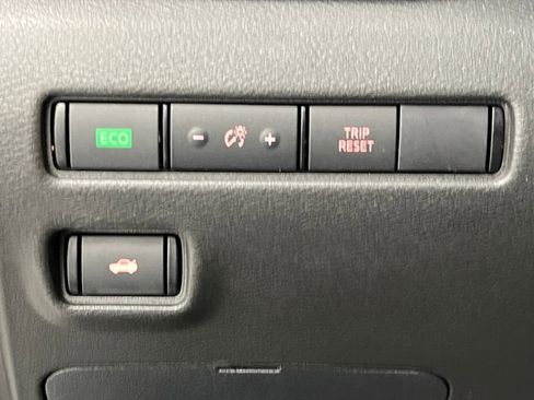 Used 2024 Nissan Sentra SV image 34