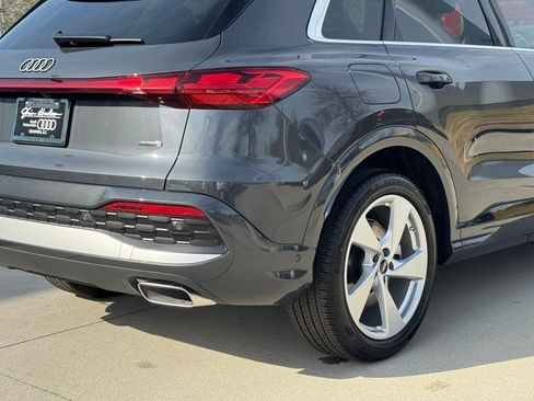 New 2025 Audi Q5 Prestige image 15
