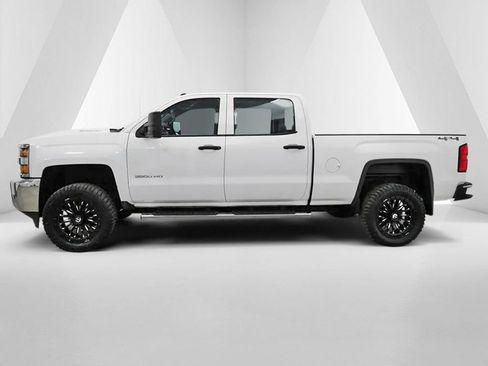 Used 2018 Chevrolet Silverado 3500 W/T w/ WT Fleet Convenience Package AWD/4WD image 4