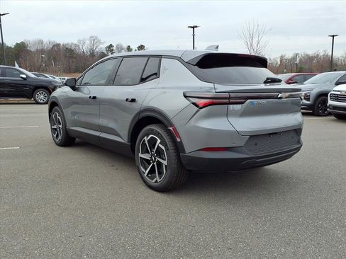 New 2026 Chevrolet Equinox EV LT image 27