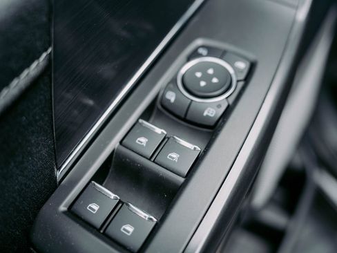 Used 2024 Ford F150 Lariat w/ Bed Utility Package image 15