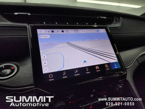 New 2025 Jeep Grand Cherokee Limited w/ Black Appearance Package image 11