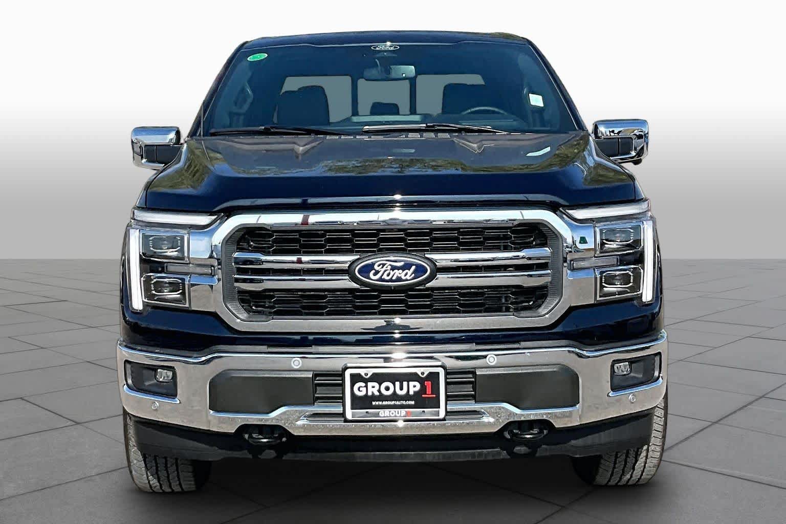Used 2025 Ford F150 Lariat w/ Equipment Group 502A High AWD/4WD image 3