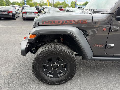 Used 2023 Jeep Gladiator Mojave w/ Cold Weather Group AWD/4WD image 11
